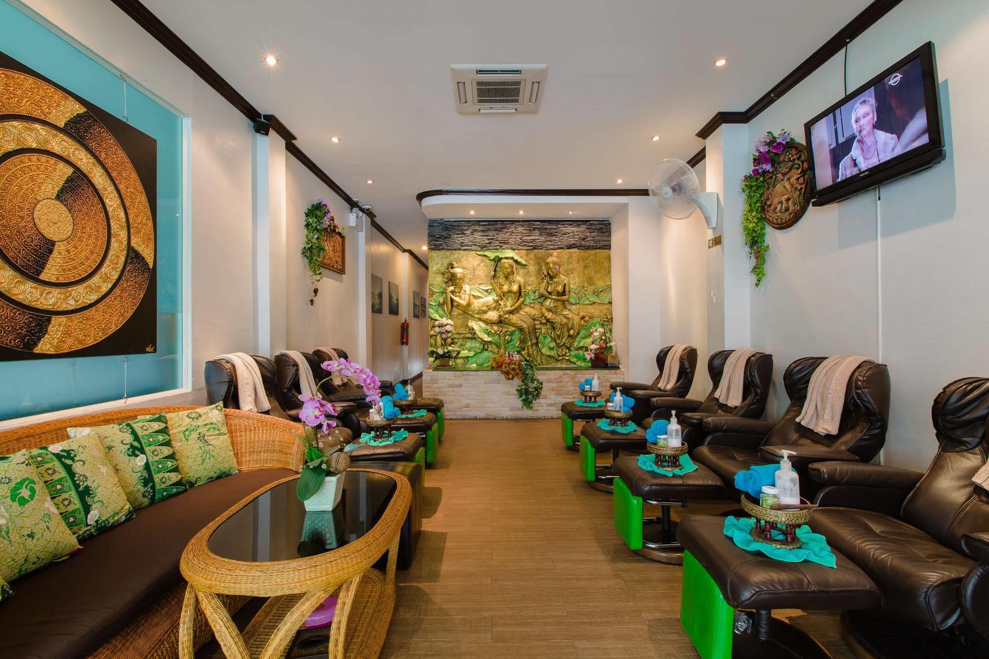 Hip Yaya Residences Patong Exterior foto